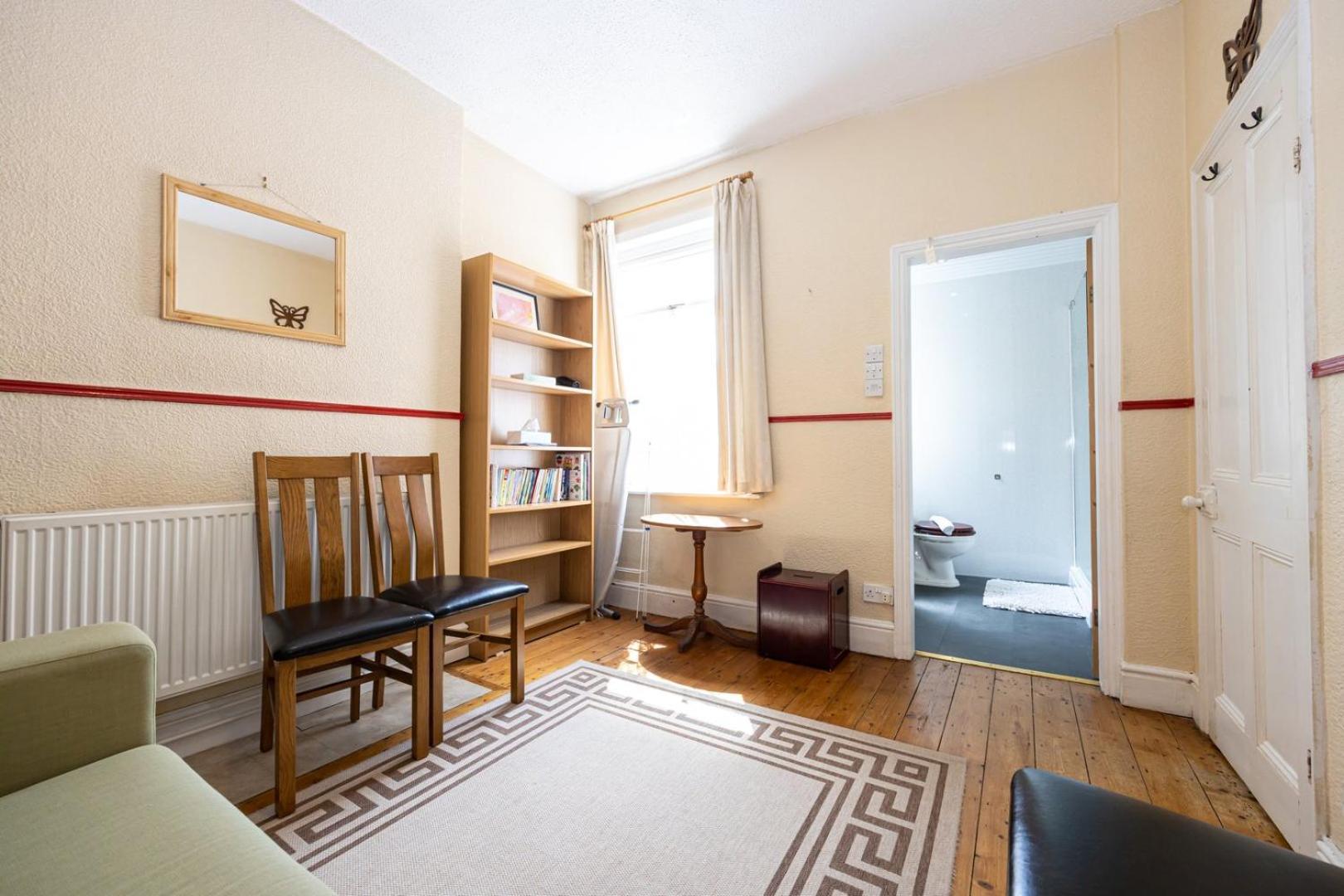 מנצ'סטר Guestready - Enchanting Life In Gorse Hill מראה חיצוני תמונה