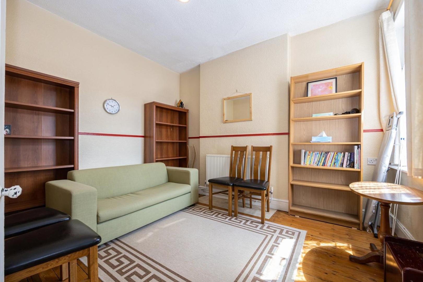 מנצ'סטר Guestready - Enchanting Life In Gorse Hill מראה חיצוני תמונה